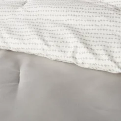 Room Essentials -Room Essentials GUEST 169df837 aa5b 4ace 9d30 cdd0fcf821c6