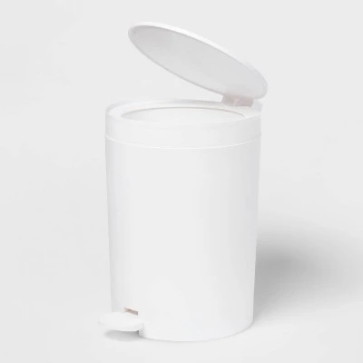 Step Wastebasket White - Room Essentials™ 4 Step Wastebasket White - Room Essentials™ - Image 2
