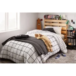 Reversible Microfiber Grid Comforter - Room Essentials™ -Room Essentials GUEST 3461f2cc 3d8d 40ee b98b 17a6275dab4d