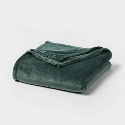 Recycled Polyester Throw Blanket - Room Essentials™ 6 Recycled Polyester Throw Blanket - Room Essentials™ - Image 4